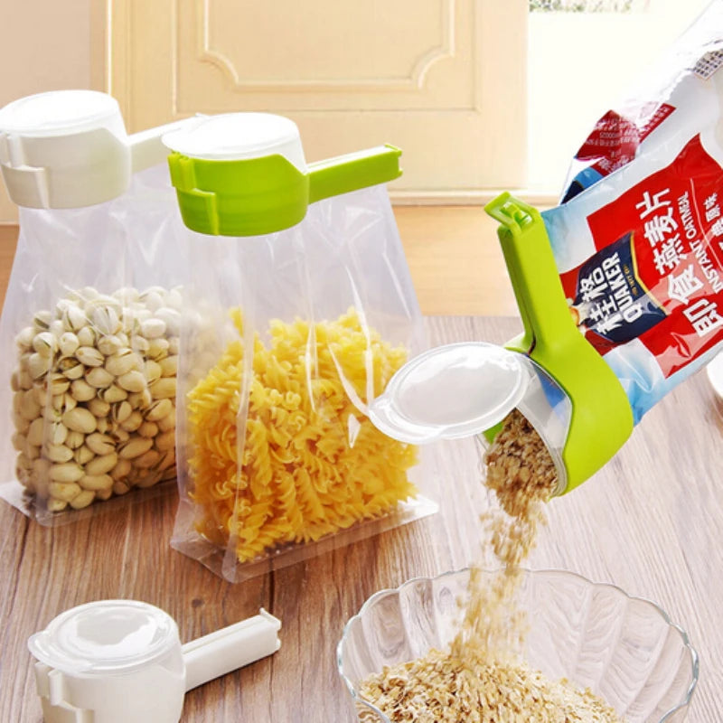Travel food clip,
