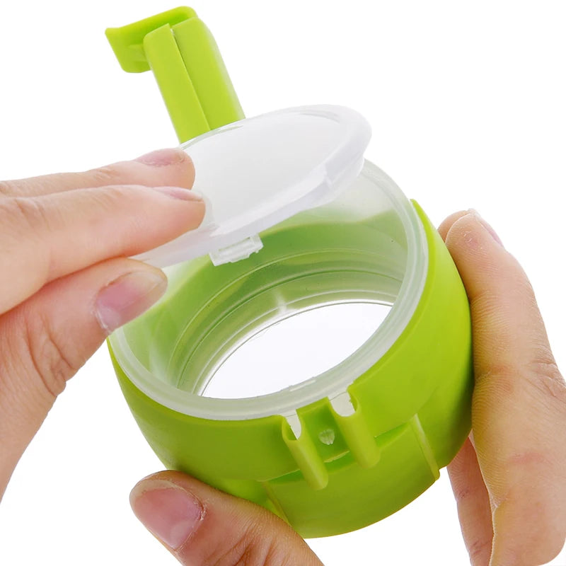 Travel food clip,